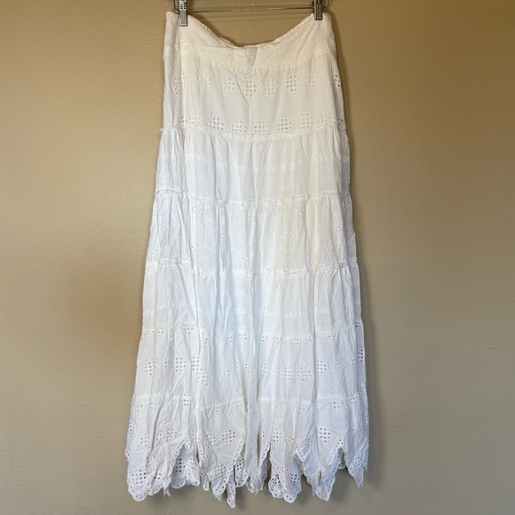 Free People Prairie White Tiered Cotton Eyelet Skirt Size Small - Picture 2 of 9